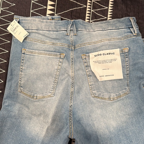 🩵NWT & NIB🩵GOOD AMERICAN 14-18 JEANS - Picture 3 of 6
